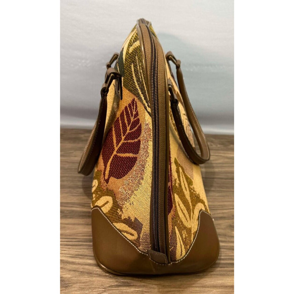 American Trunk & Case Tapestry Travel Overnight Boho Carpet Style Travel Bag - Picture 5 of 12